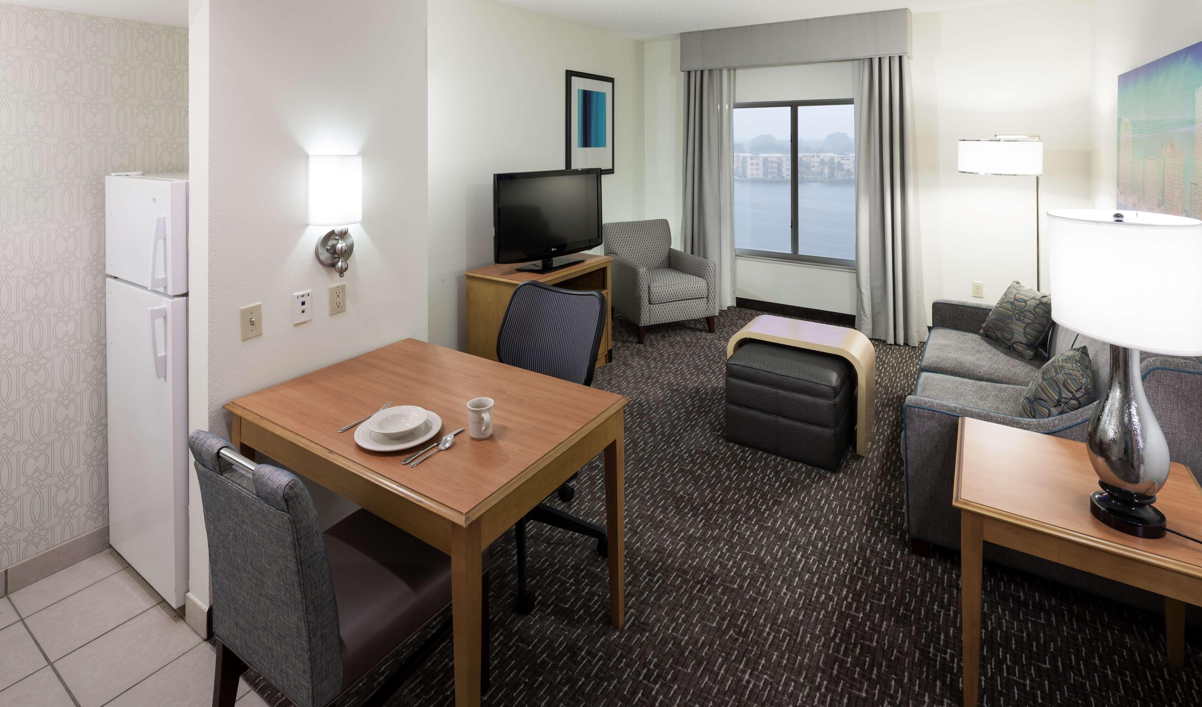 Homewood Suites Miami Airport/Blue Lagoon Miami Springs Exterior foto